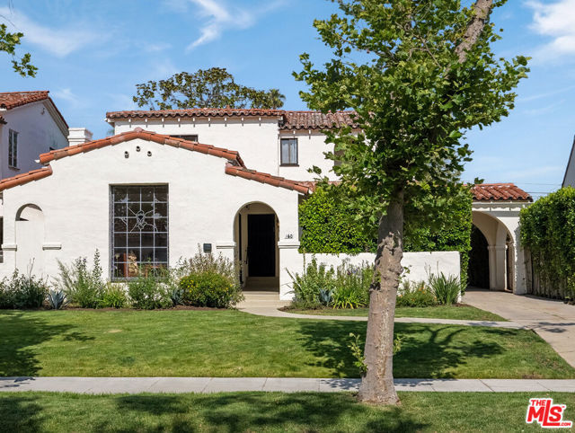 Property photo of 160 S Poinsettia PL