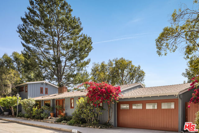 Property photo of 2415 Castilian DR