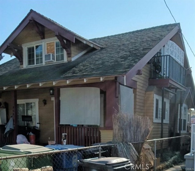 Property photo of 860 W 43rd PL