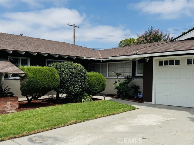 Property photo of 10601 La Dona DR