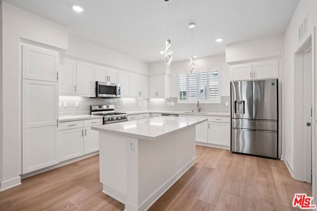 Property photo of 8126 Cooper LN
