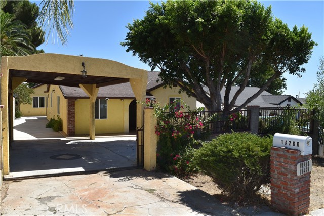 Property photo of 13260 Raven ST
