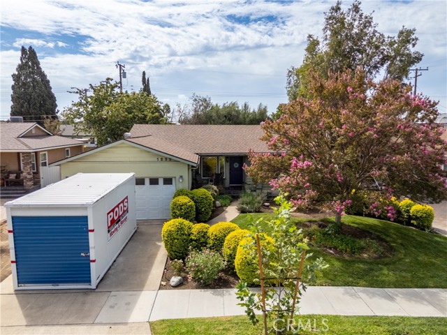 Property photo of 1232 E Jacaranda AV