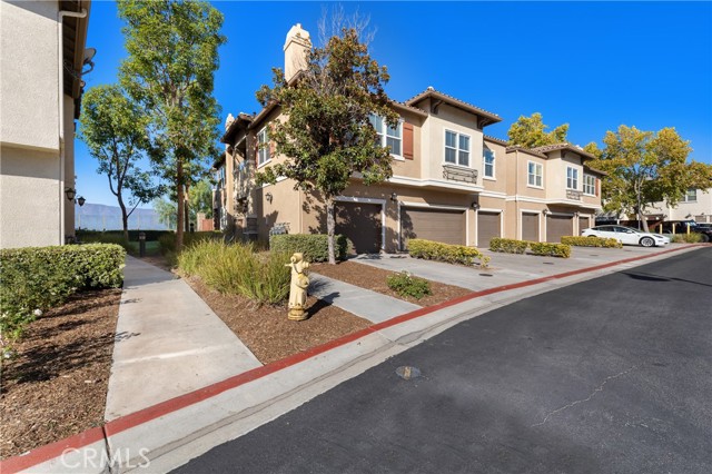 Property photo of 15643 Vista Way
