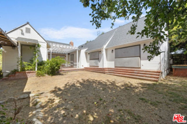 Property photo of 12518 Addison ST