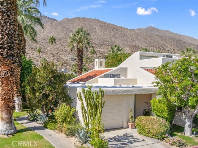 Property photo of 255 E Avenida Granada