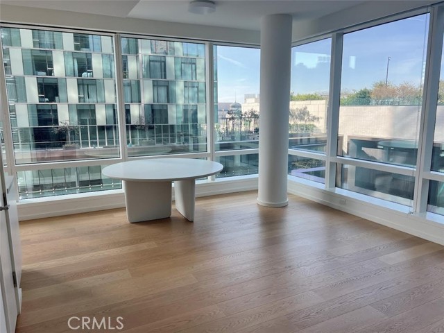 Property photo of 877 Francisco St #728