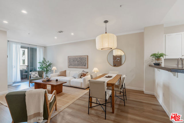 Photo of 6400 Crescent Pw