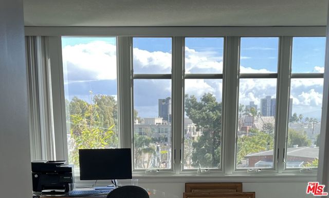 Property photo of 289 S Barrington AV