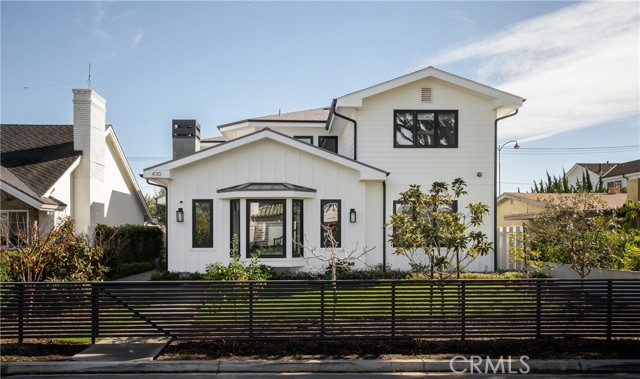 Property photo of 430 Fullerton AV