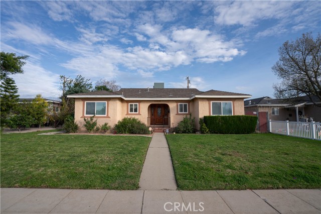 Property photo of 11018 Woodley