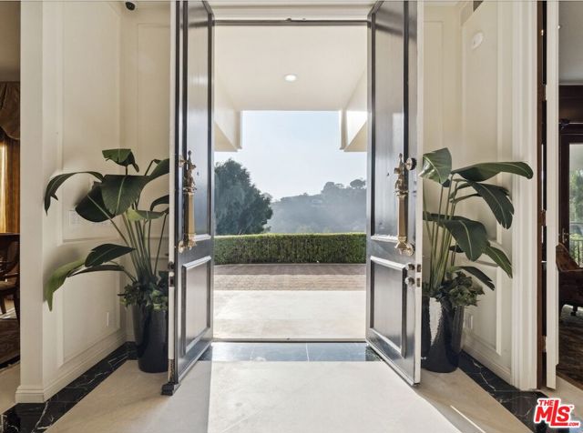 Property photo of 10825 Chalon RD