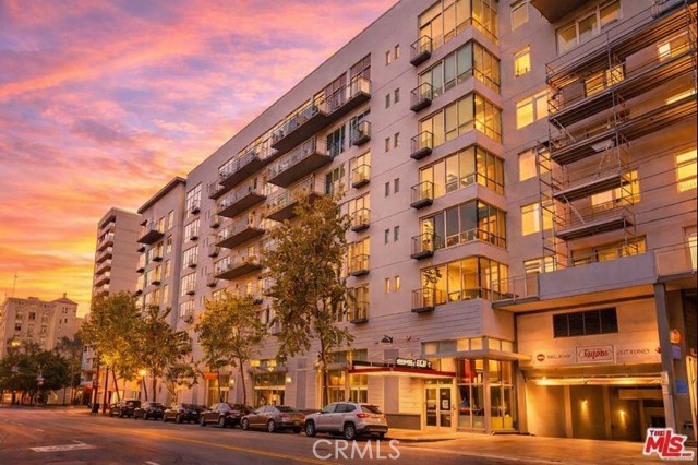 Property photo of 645 W 9th