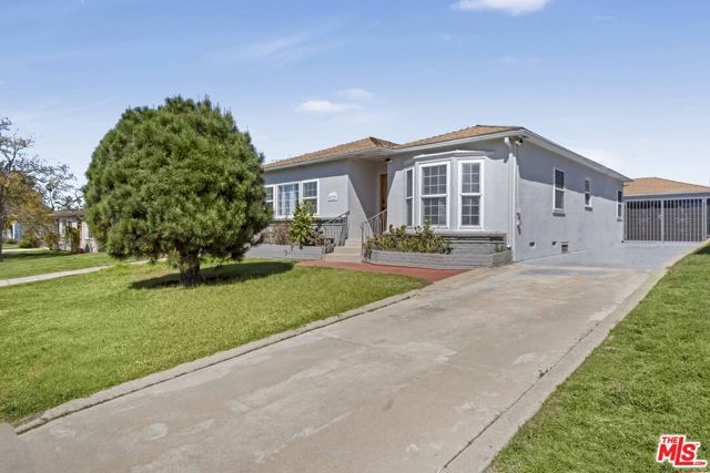 Property photo of 6727 W 87th PL