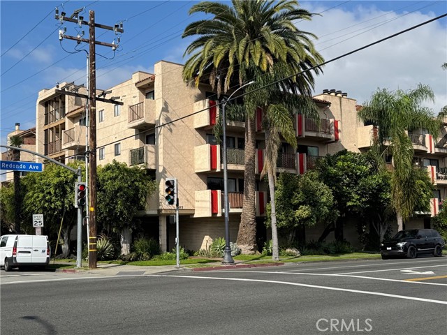 Property photo of 605 Redondo Avenue