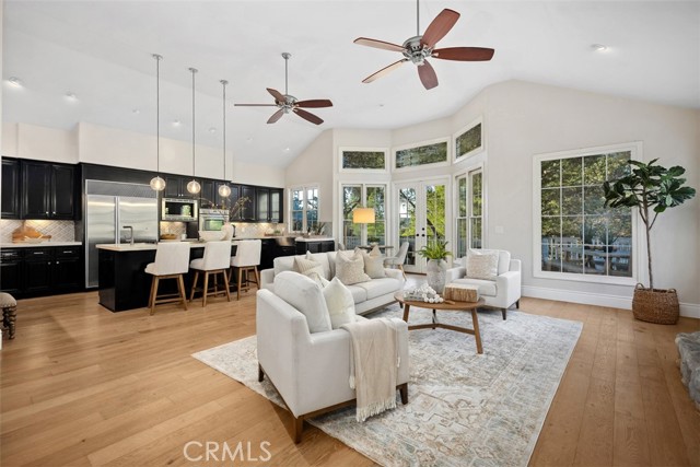 Property photo of 31841 Via Faisan