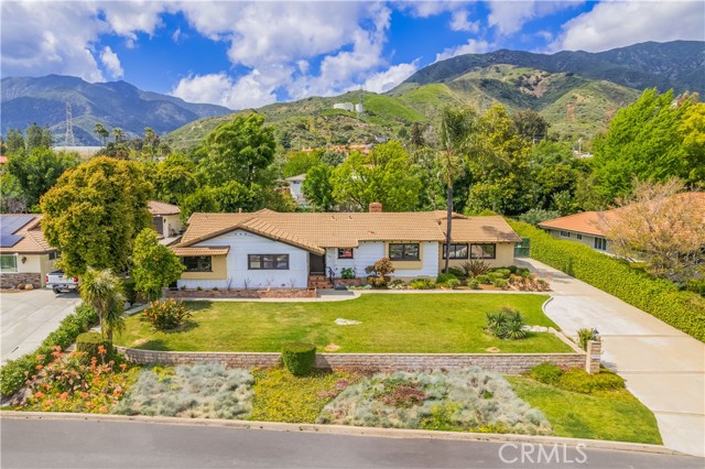 Property photo of 2445 Ocean View DR