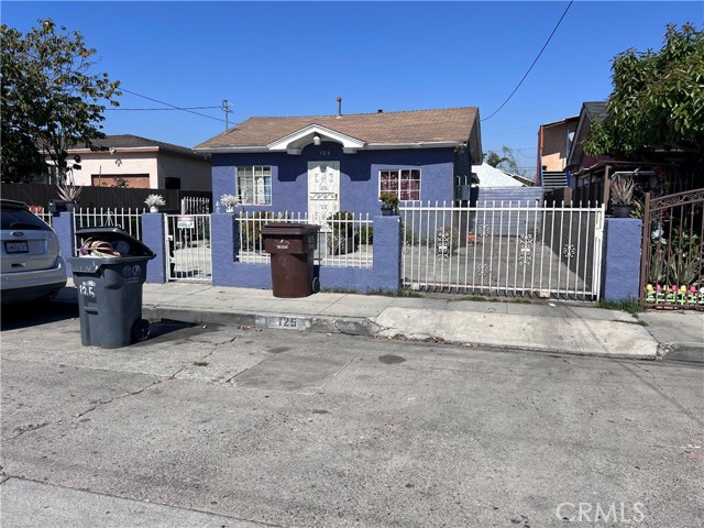 Property photo of 125 E Cedar ST