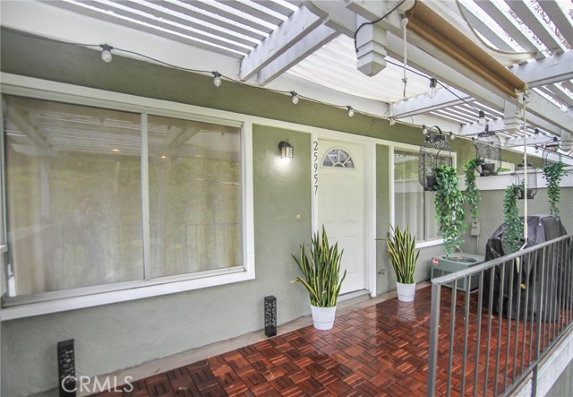Property photo of 25957 Via Pera
