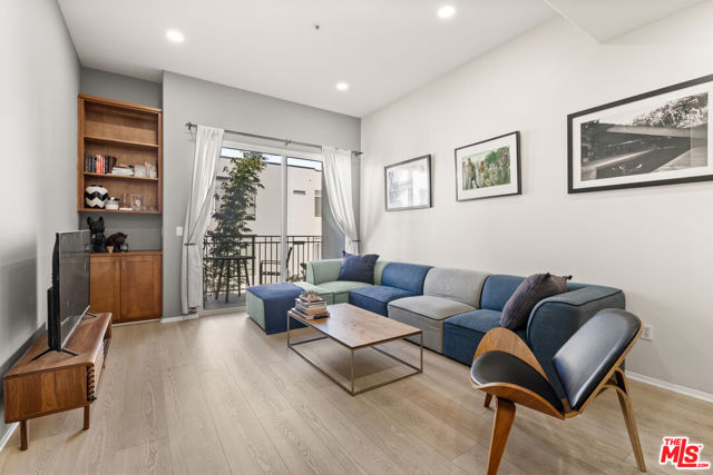 Property photo of 4060 Glencoe AV