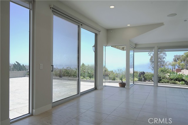 Property photo of 2615 Temple Hills DR