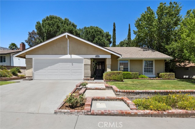 Property photo of 30314 Honeysuckle Hill DR