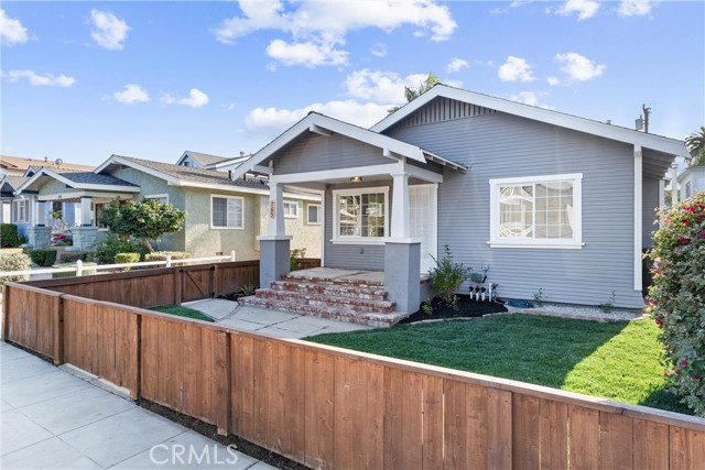 Property photo of 765 Loma AV