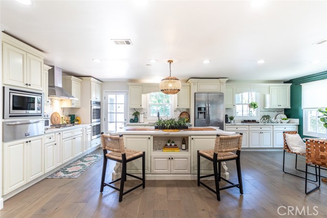 Property photo of 3720 Gardenia AV
