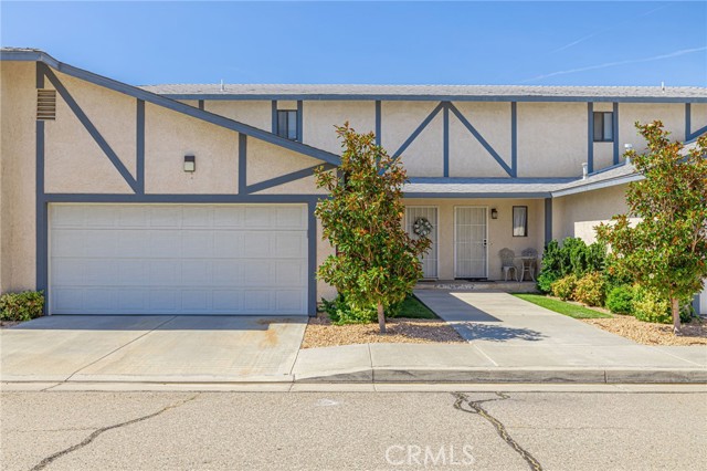 Property photo of 43840 Bobby Jones DR