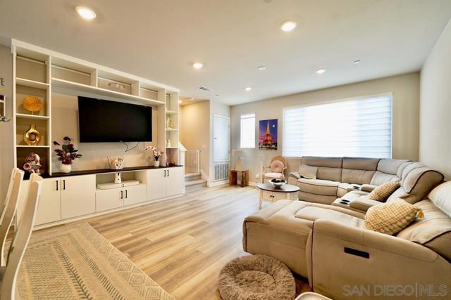 Property photo of 1448 W Sunrise Ln
