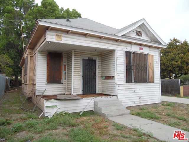 Property photo of 1563 E 108th ST