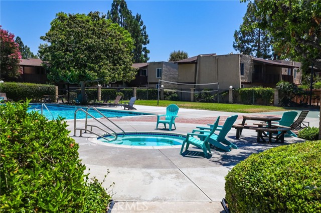 Property photo of 1030 W Macarthur BL