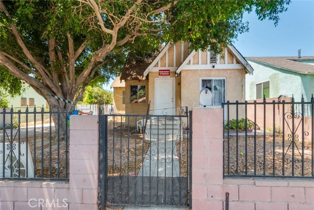 Property photo of 705 E Bradshawe AV
