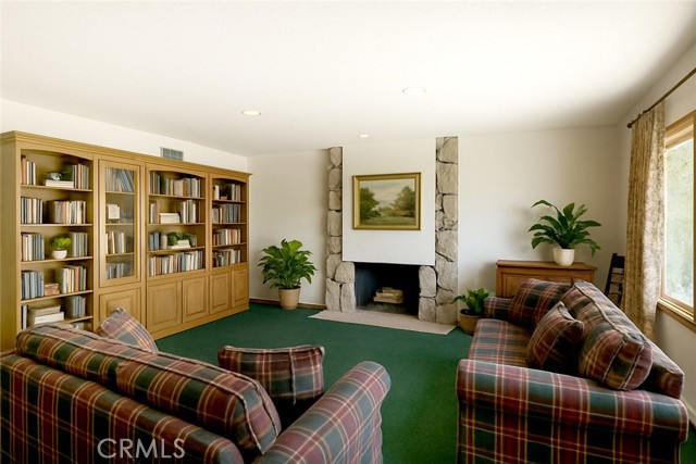 Property photo of 924 Chicago AV