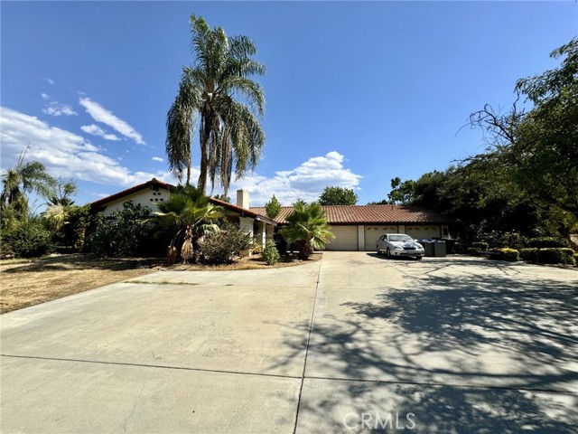 Property photo of 30716 E Sunset DR