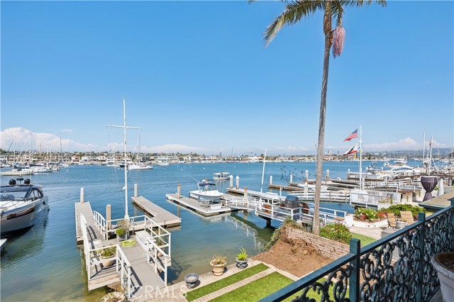 Property photo of 1340 W Bay AV