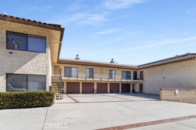 Property photo of 322 N Avenue 66