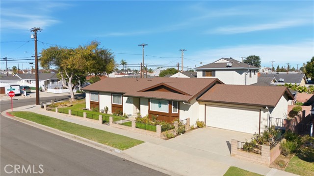 Photo of 16956 S Denker Av