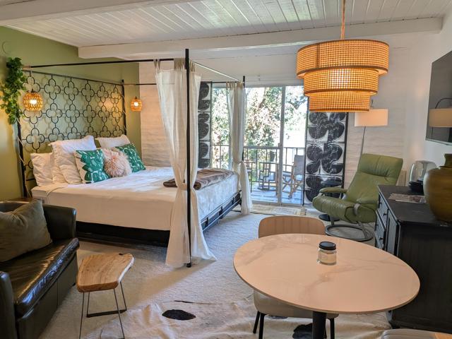 Property photo of 73850 Fairway DR