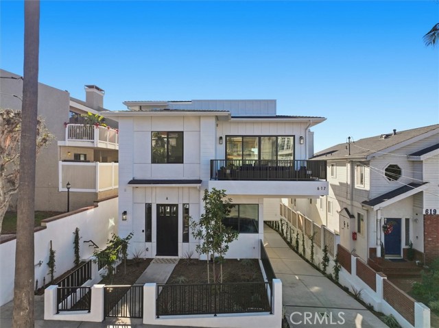 Property photo of 617 N Irena AV