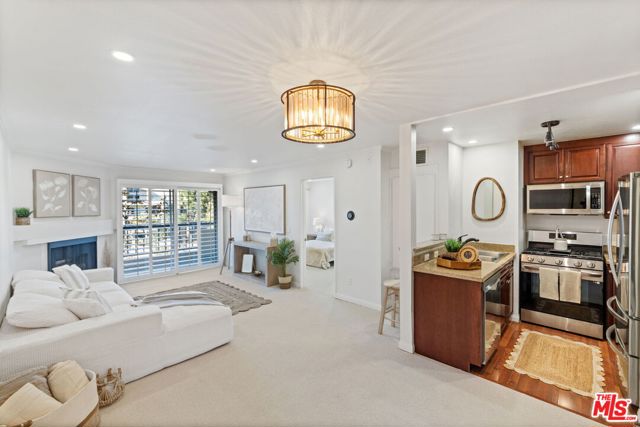 Property photo of 5545 Canoga AV