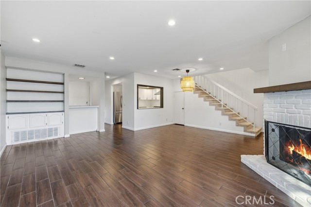 Photo of 7231 Balboa Bl