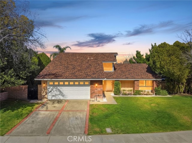 Property photo of 23943 Via Flamenco