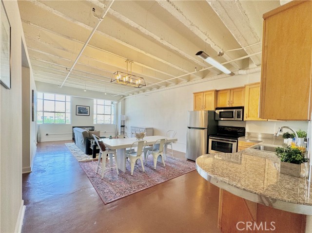 Property photo of 312 W 5th ST