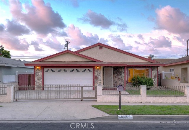 Property photo of 1639 E 215th PL