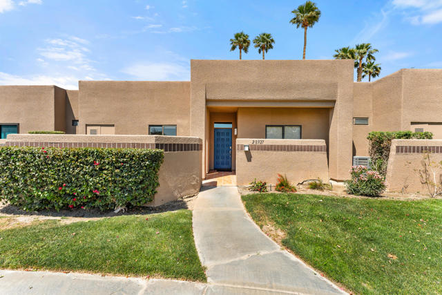 Property photo of 28927 E Portales DR