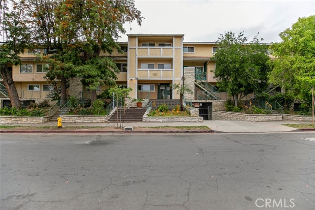 Property photo of 121 Sinclair AV
