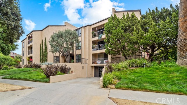 Property photo of 170 N Grand AV