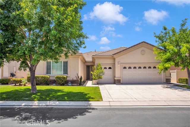 Property photo of 19567 Vermillion LN