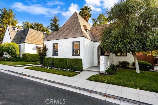 Property photo of 324 Normandie CT